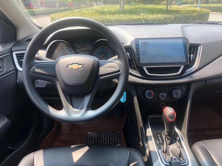 雪佛兰科沃兹裸车价4万9靠谱么,雪佛兰科沃兹裸车4万多