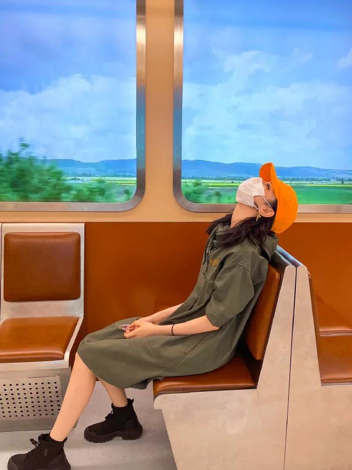 什么款式的马丁靴春夏秋冬都百搭,小个子增高马丁靴新款百搭时尚