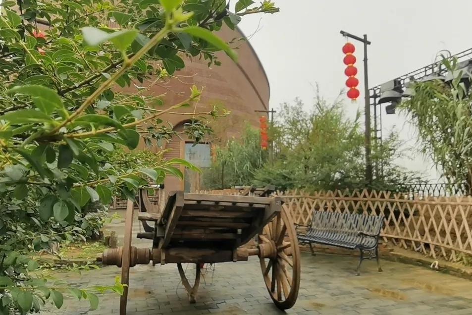 西安砂之船奥特莱斯视频,西安砂之船奥特莱斯外景