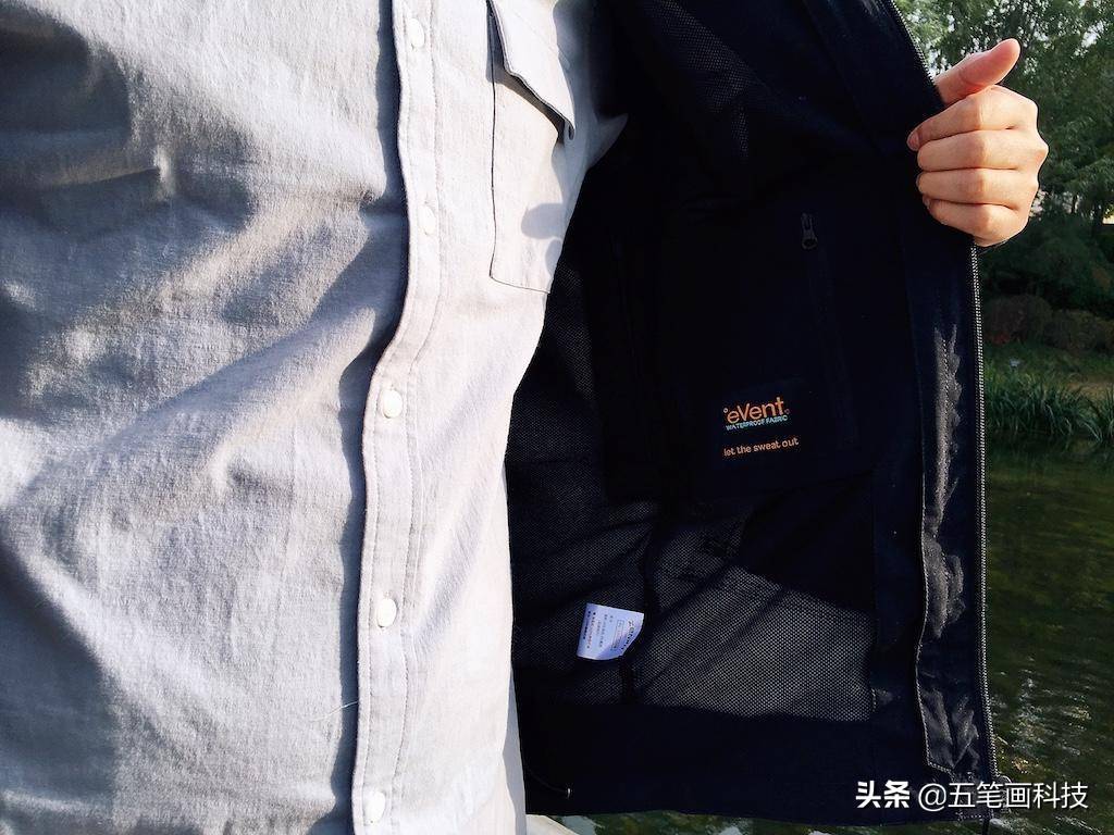 199包邮冲锋衣买一送一,早风event冲锋衣哪里有卖