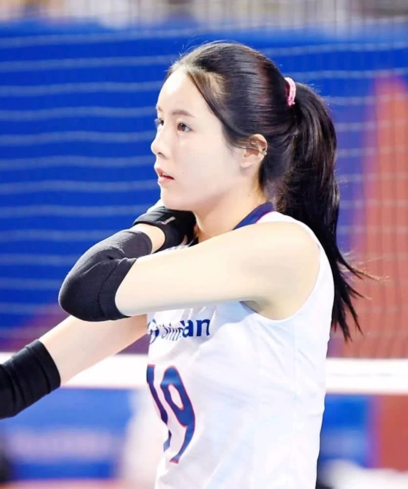 李多英李多贤是双胞胎吗,排坛美人