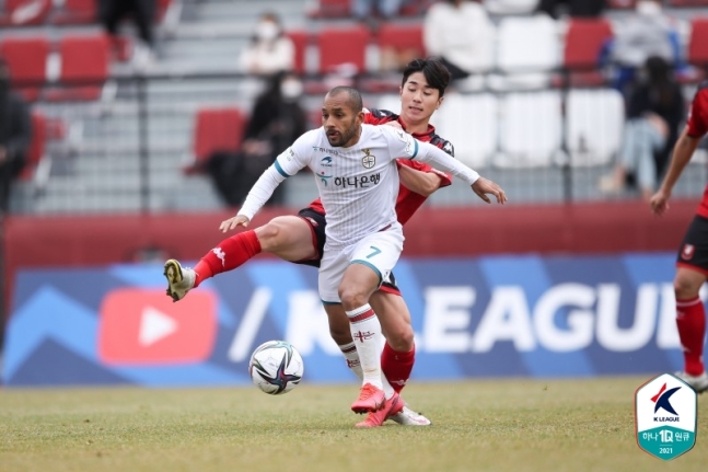 K2上演进球大战，“反客为主”的大田和首尔衣恋谁更有冠军相？