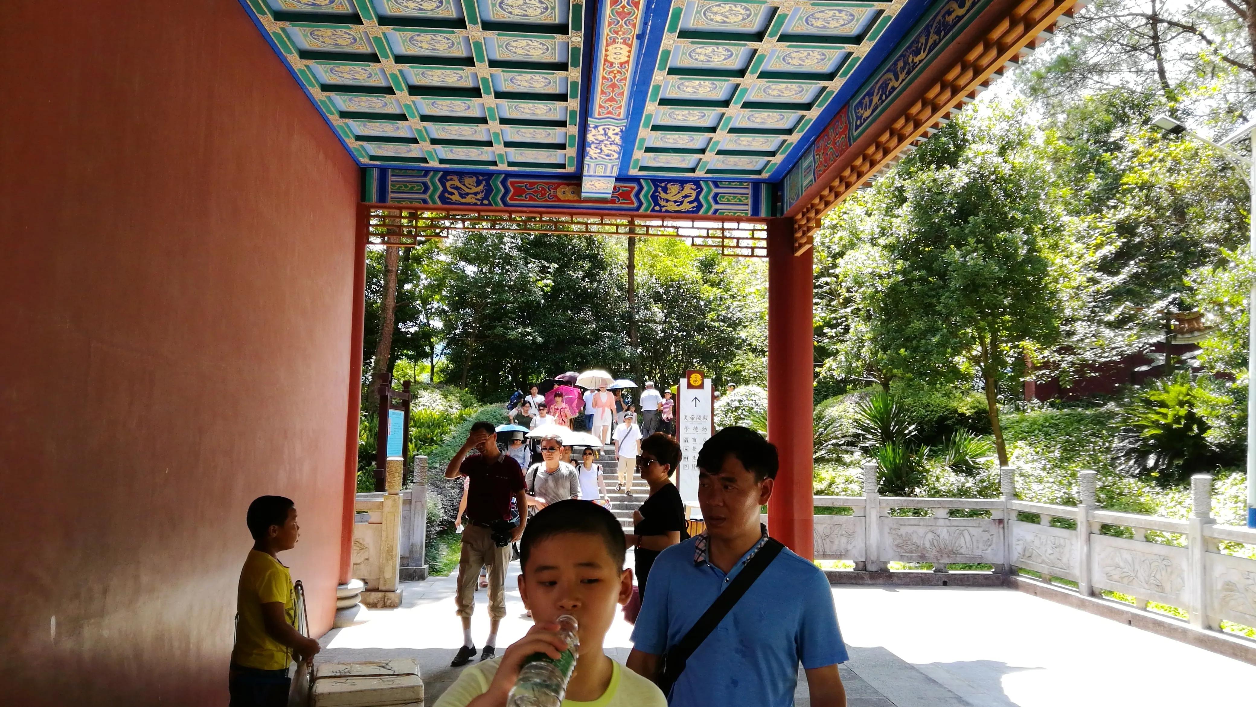 湖南株洲炎陵县，“神州第一陵”炎帝陵，全球华人精神家园（一）