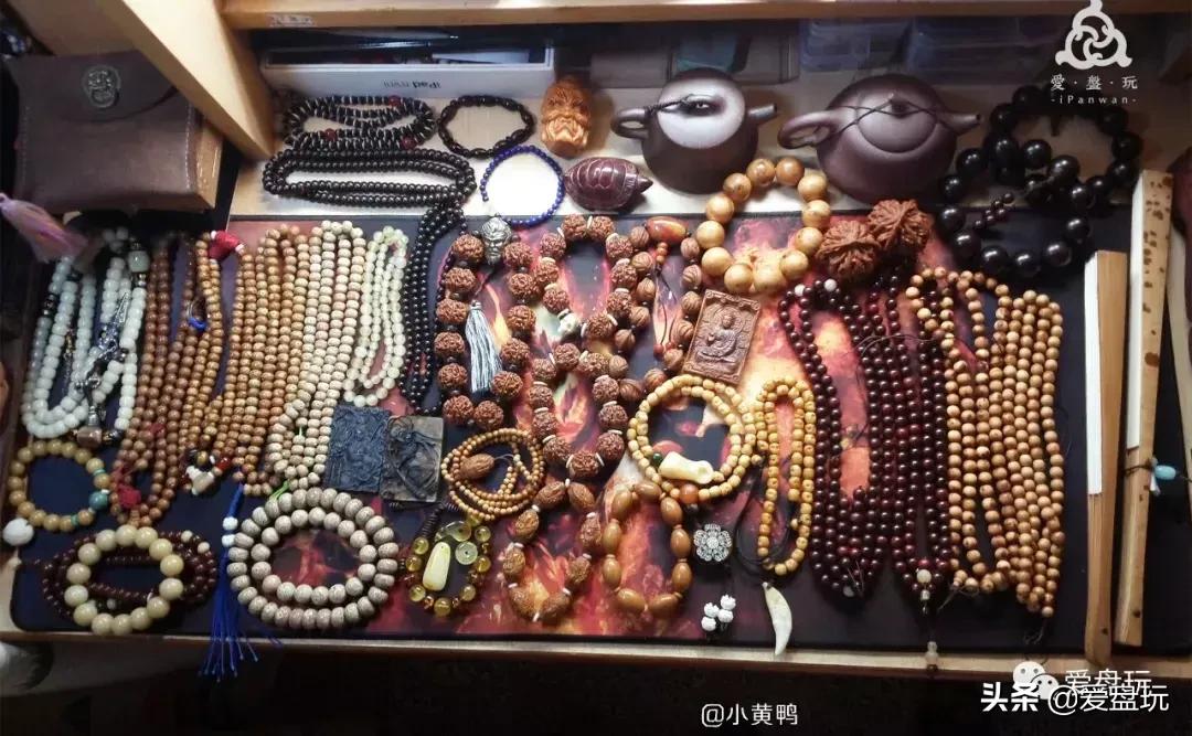 玩手持手串的男生,玩手串的男生是不是都老了