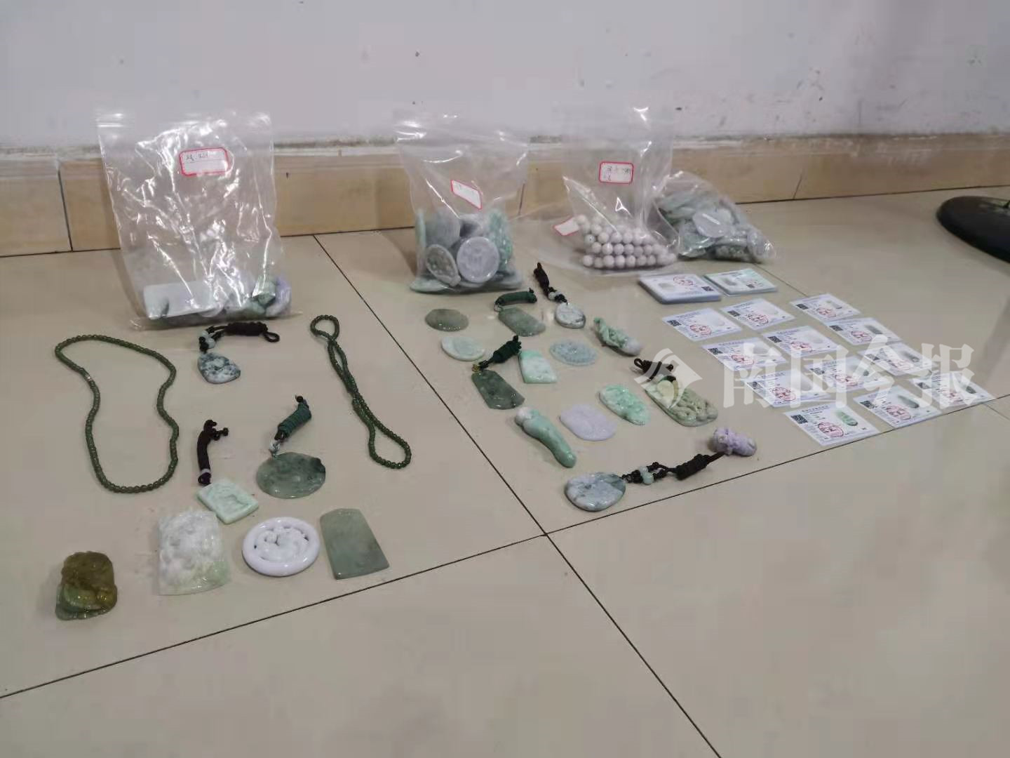 被美女拉入赌石直播间，广西男子身家输光还在喊“宝宝”，柳州警方破获特大赌石“杀猪盘”揭开套路