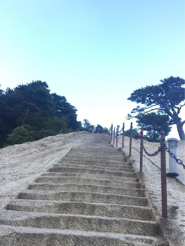 华山自驾最惊险的道路,华山最惊险的公路