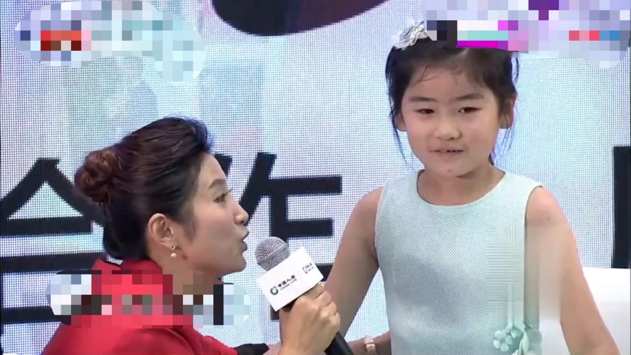 姚明13岁女儿近照曝光,姚明13岁女儿近照