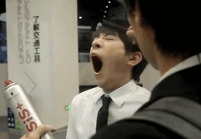 打哈欠打嗝怎么控制,打嗝放屁打呼噜是什么病