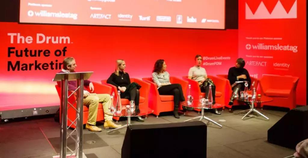 2020年传媒广告行业发展趋势,户外广告传媒业盈利模式