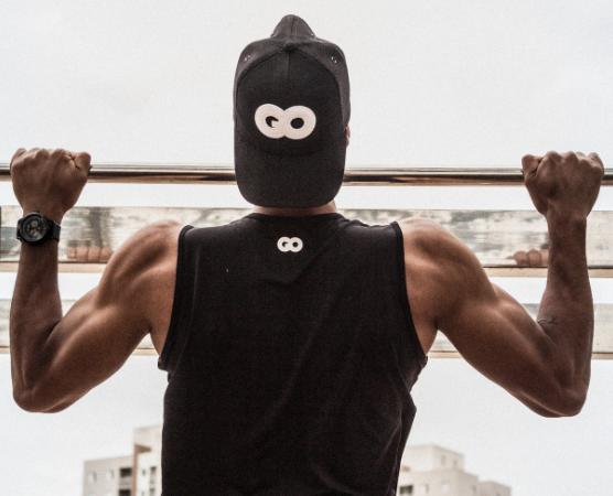 肩关节咔咔响且疼是什么原因,肩关节转动疼痛咔咔响怎么治