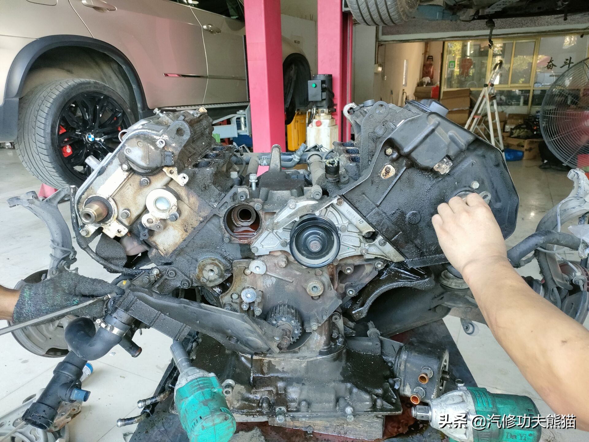 2003年老奥迪a6,2012年奥迪a6经典