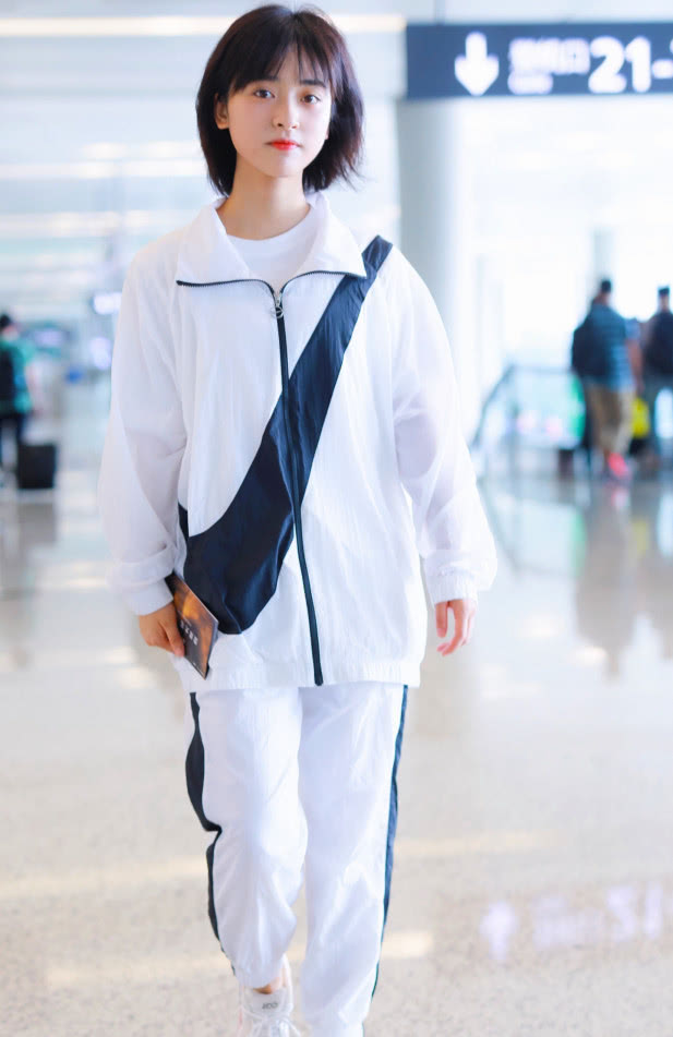 耐克破洞篮球裤,耐克直筒长腿裤