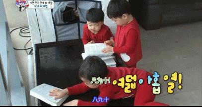 宋一国多胞胎爸爸图片,民国表情包男孩长大了有女朋友了