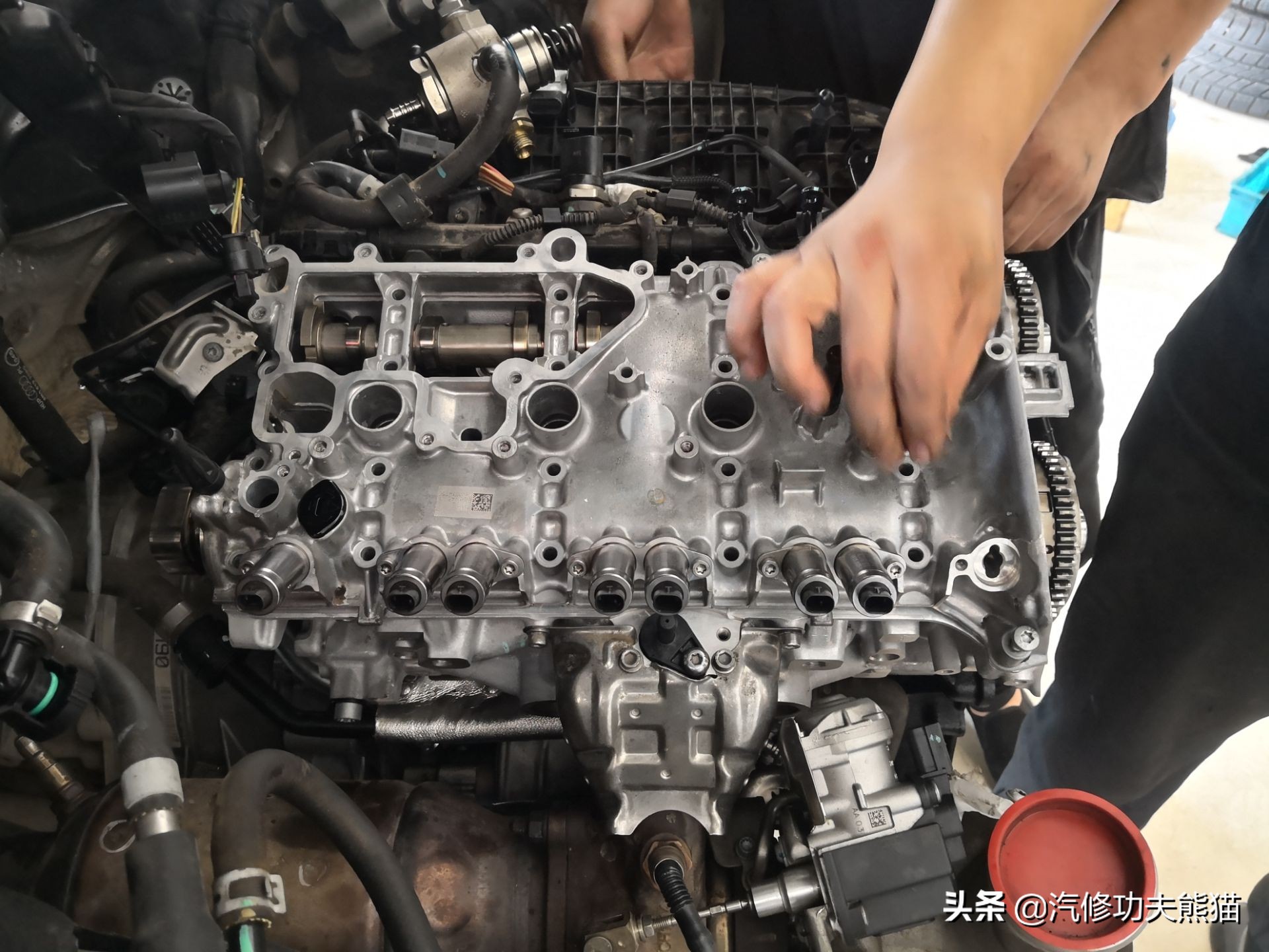 如何检测奥迪三代ea888是否烧机油,大众三代ea888发动机机油灯报警