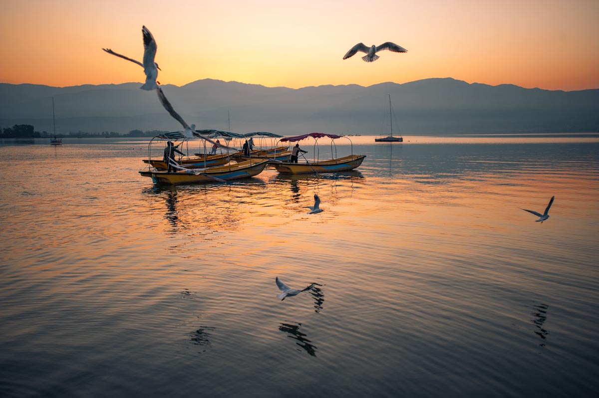 西昌一座你来就不想走的城市,邛海一个充满诗情画意的远方
