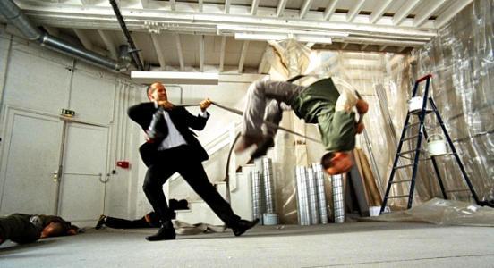 跟别人争执全身发抖是害怕心理吗,打架的时候为什么会发抖心跳加速