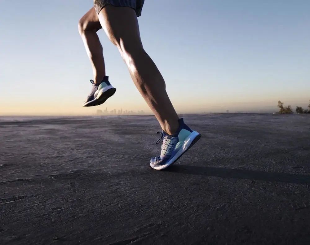 跑步一年小腿终于变细,跑步一年多了腿为啥还粗