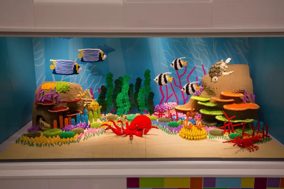 乐高大师最震撼的作品,日本乐高大神用积木拼奥特曼