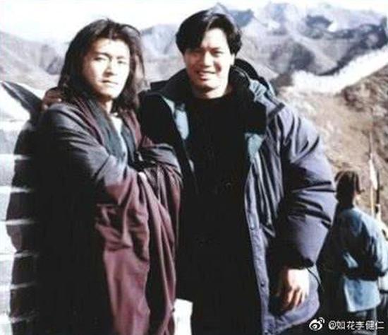 58岁周星驰终于露面了,五十八岁的周星驰