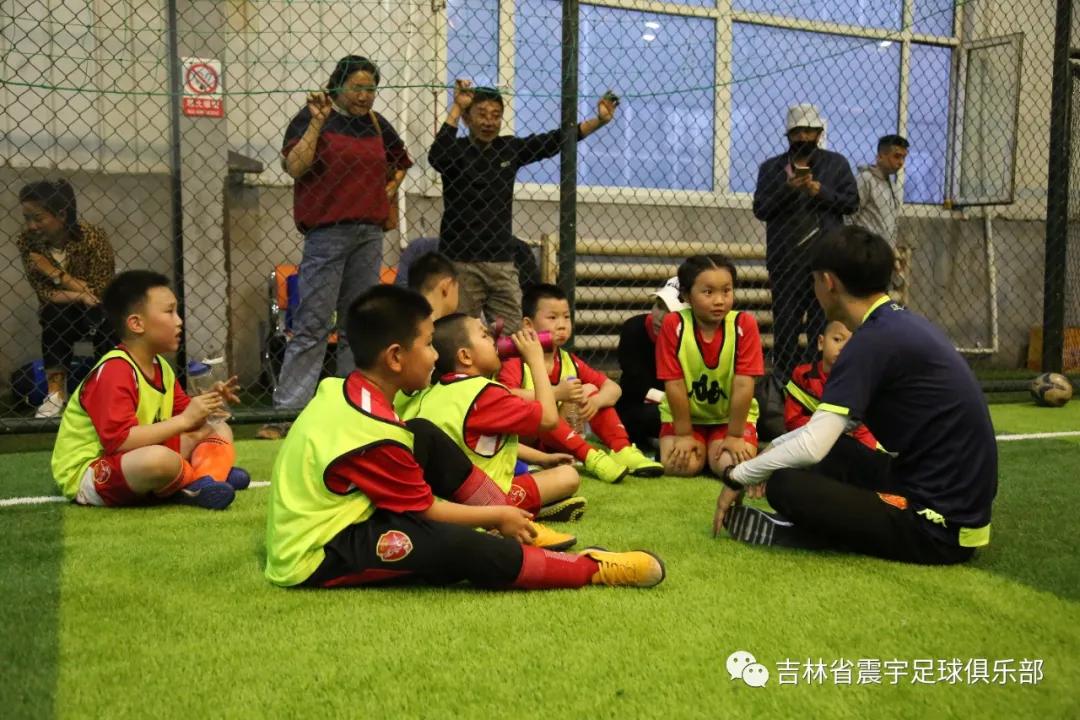 快乐童年,足球相伴!——震宇足球俱乐部“超级比赛日”精彩瞬间