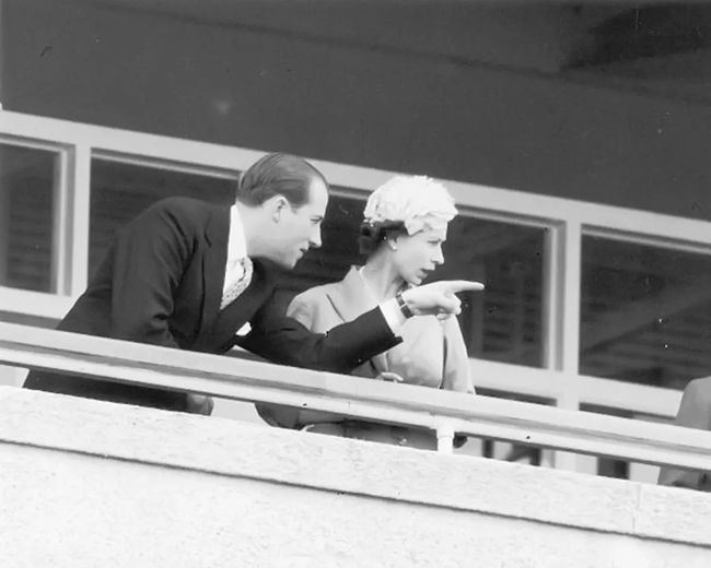 现在英国唐顿庄园的真实主人,唐顿庄园的夫人伊丽莎白