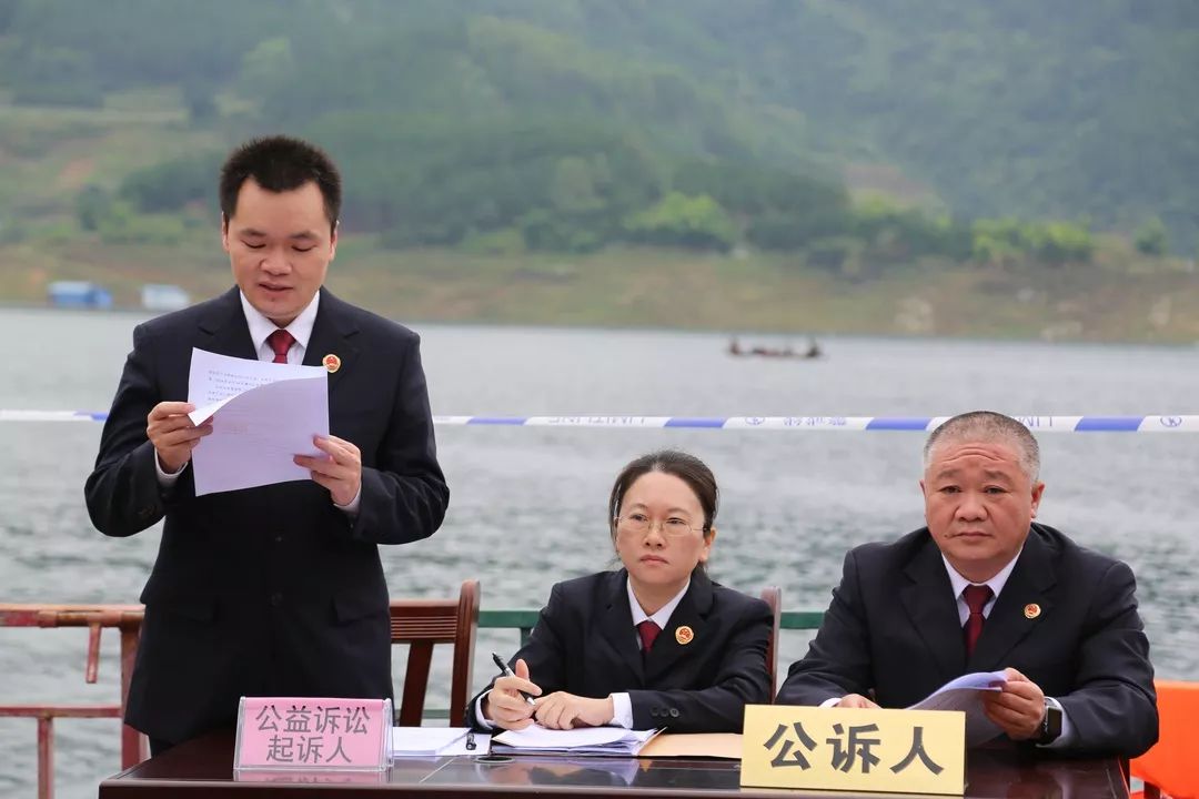 【第352期】销售“美国伟哥”等假药！隆林各族自治县人民检察院提起首例药品领域刑事附带民事公益诉讼！