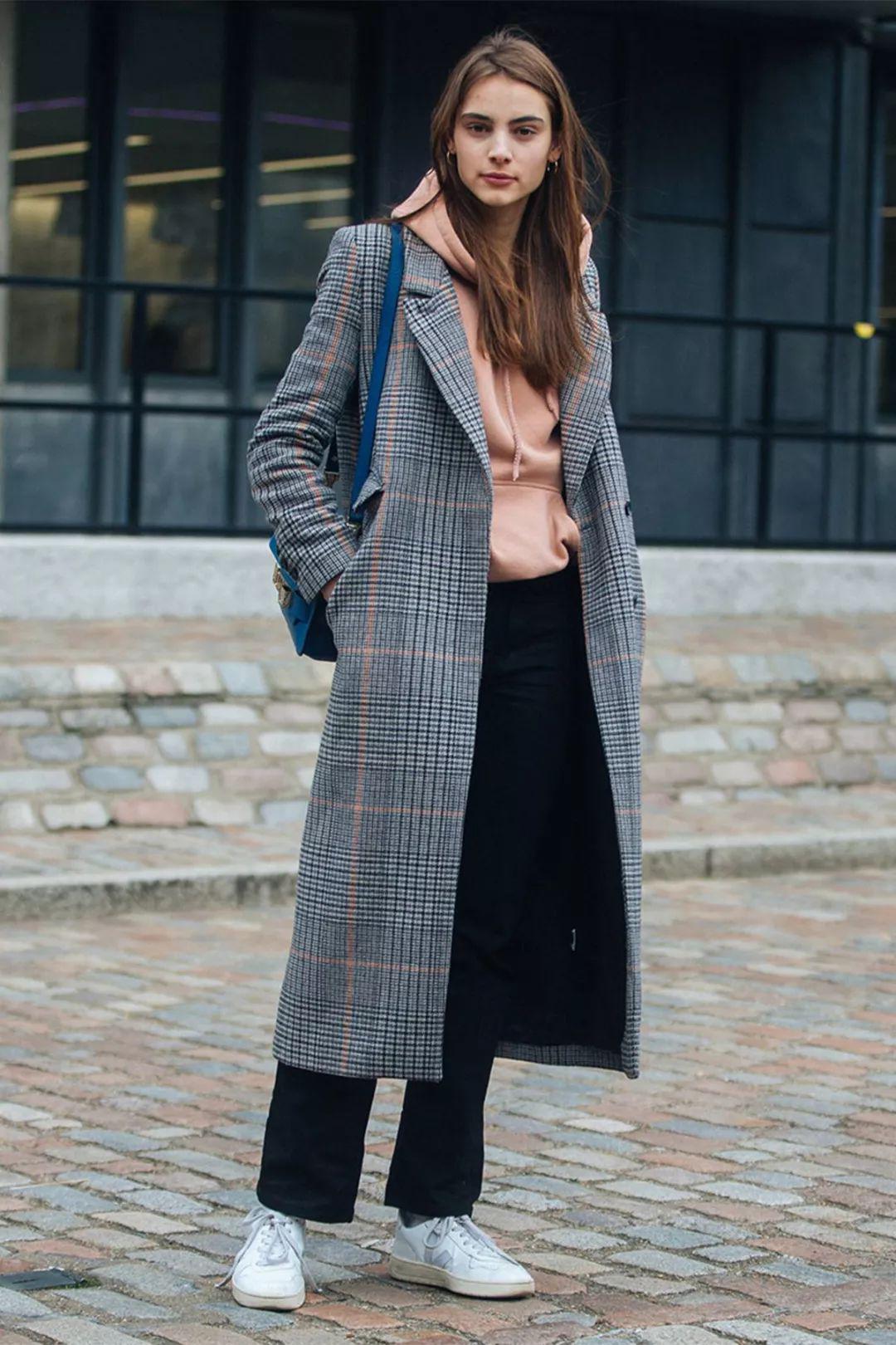 超长款格纹大衣怎么搭配,格纹大衣怎么搭好看
