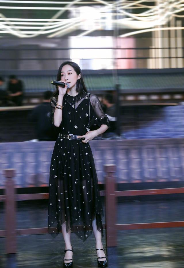 韩雪惊艳造型综艺,韩雪大波浪卷发