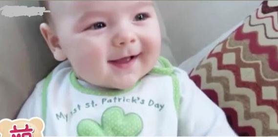 嫌弃爸爸臭脚的宝宝,宝宝脾气暴躁爸爸不甘示弱