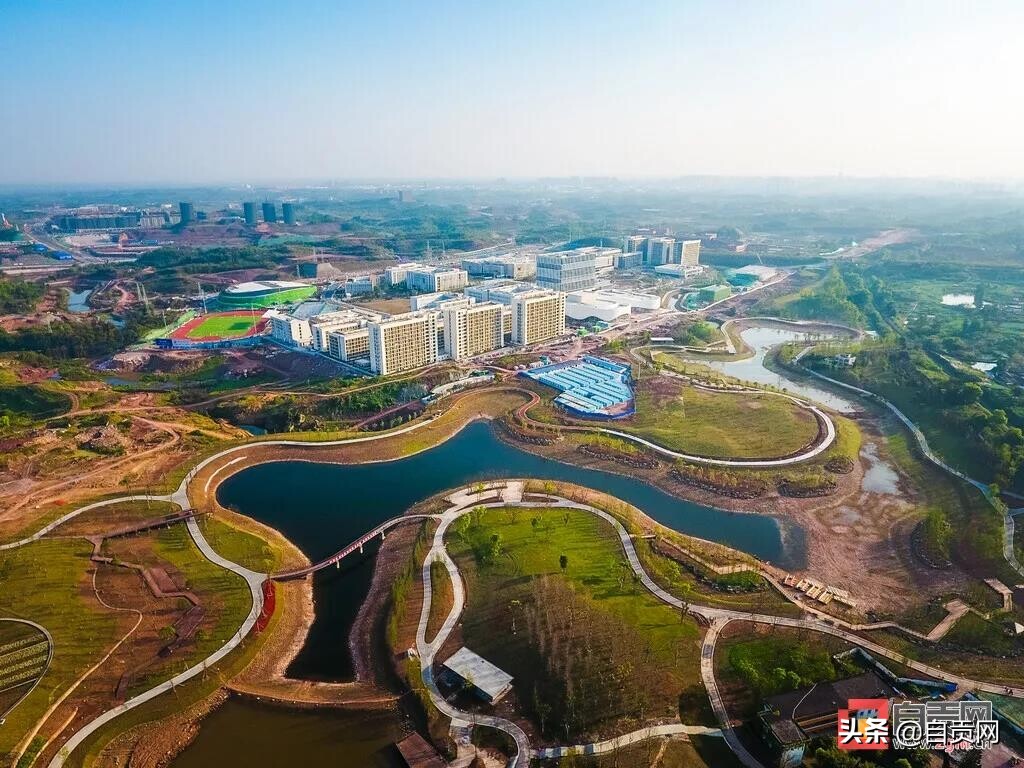 城市腾飞，这条“跑道”有“九里”