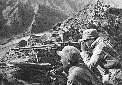 1931年，黄公略牺牲，毛*东泽**评价：毕生何奋勇，好教后世继君来