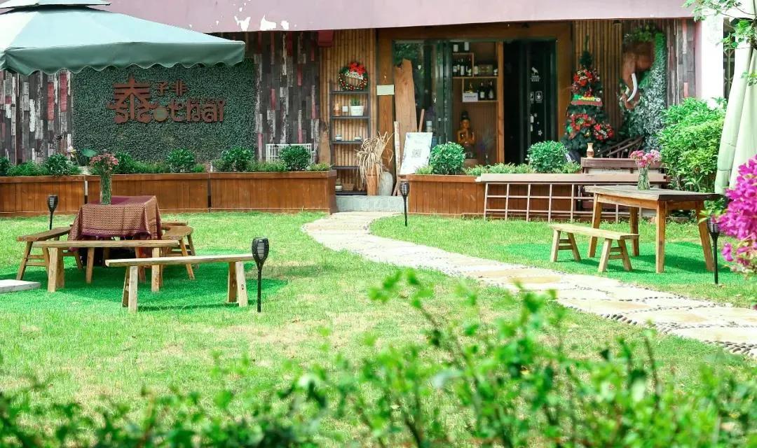 一桌只接待4人的餐厅,每天只接待三桌的火锅