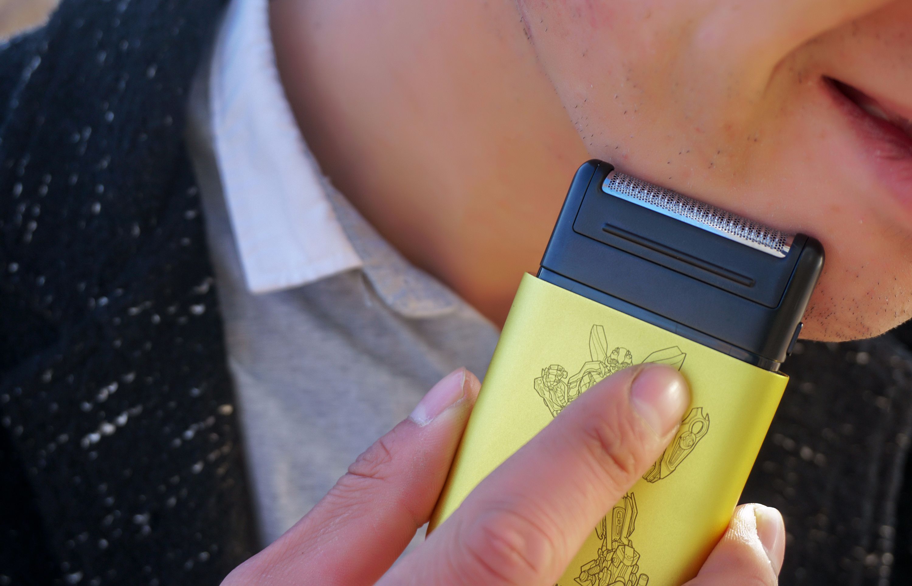 创意个性男士剃须刀 (须眉男士剃须刀)