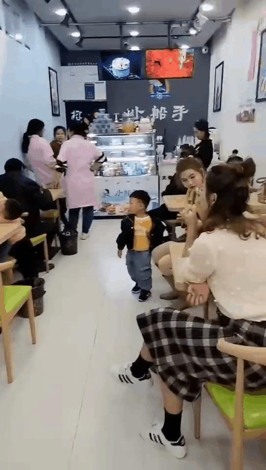 餐厅这样发朋友圈，让顾客主动上门