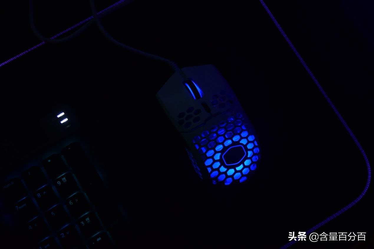 酷冷至尊mm710鼠标拆解,酷冷至尊鼠标mm710拆解