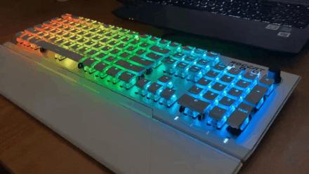 冰豹vulcan光轴键盘,冰豹发布吃鸡电竞机械键盘泰坦轴