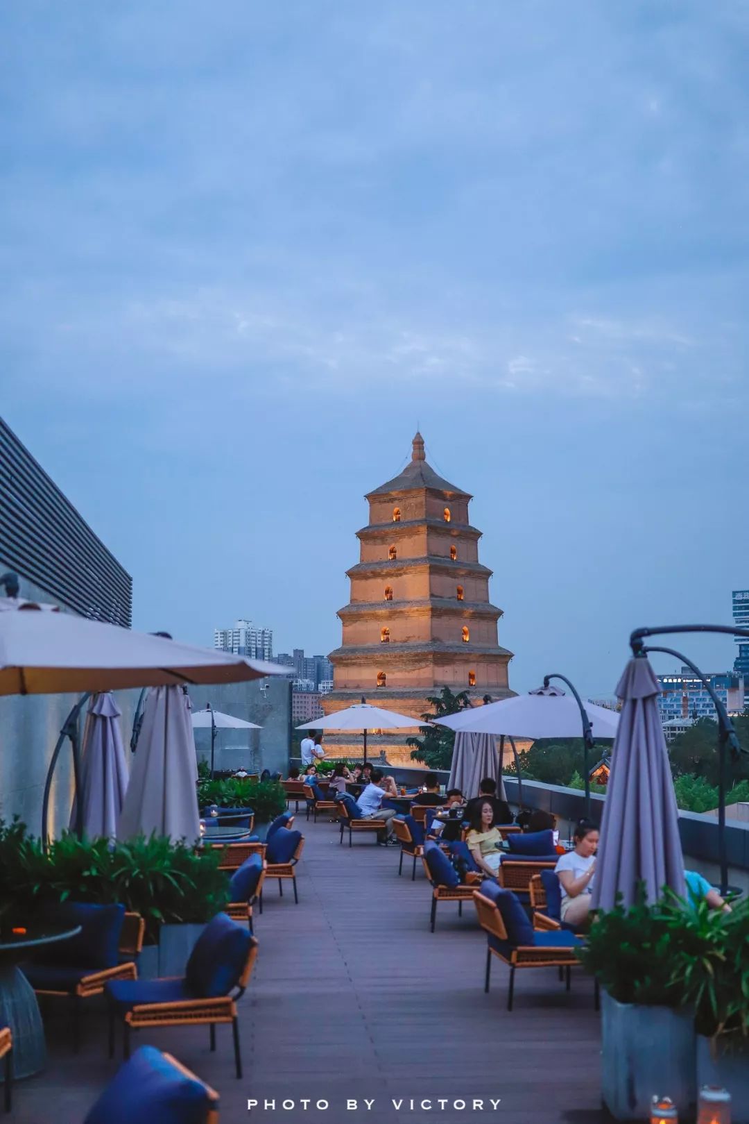 龙湖天街曲江咖啡馆拍照打卡地,曲江咖啡馆推荐