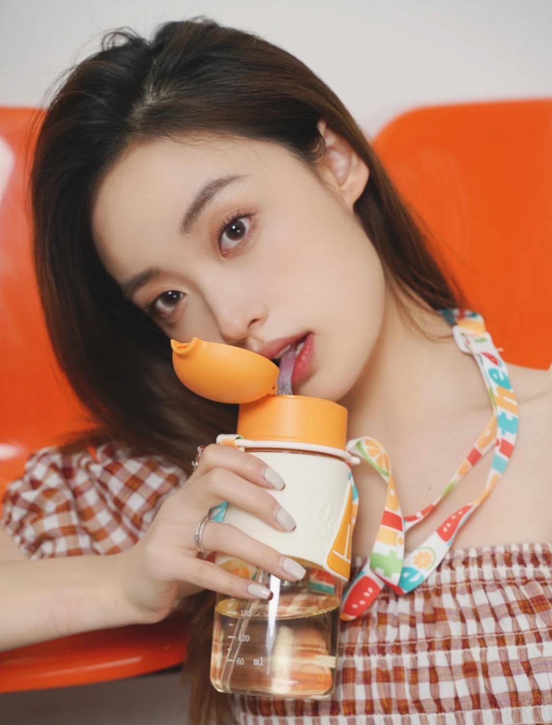 为什么秋天皮肤暗黄了,秋天肤色暗沉发黄