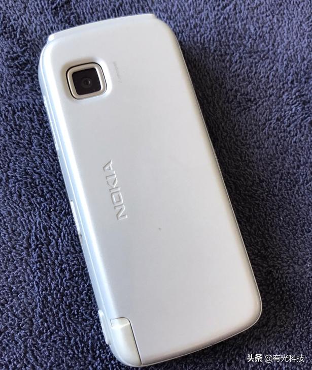 闲鱼手机50块钱,闲鱼诺基亚7.2