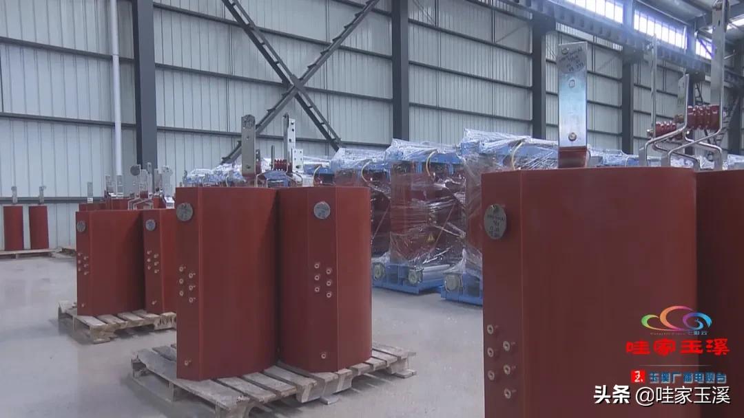 百名劳动者畅谈百年丨余飞：从绕线工到变压器专家