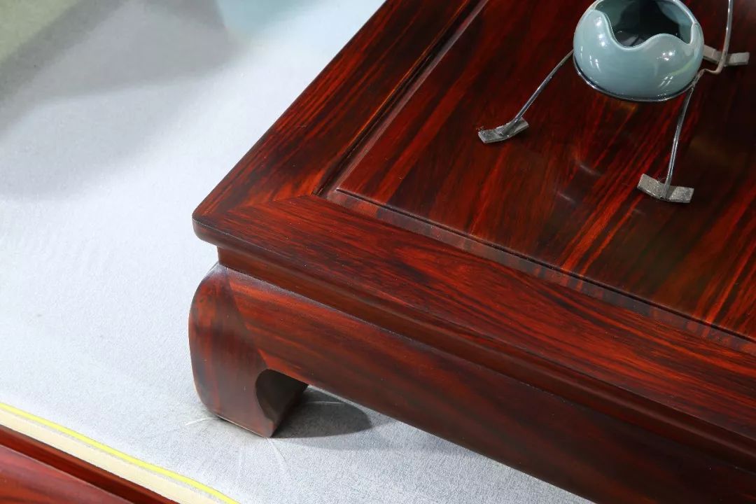 郑州买红木家具选购指南,红木家具鉴赏原则要求是什么