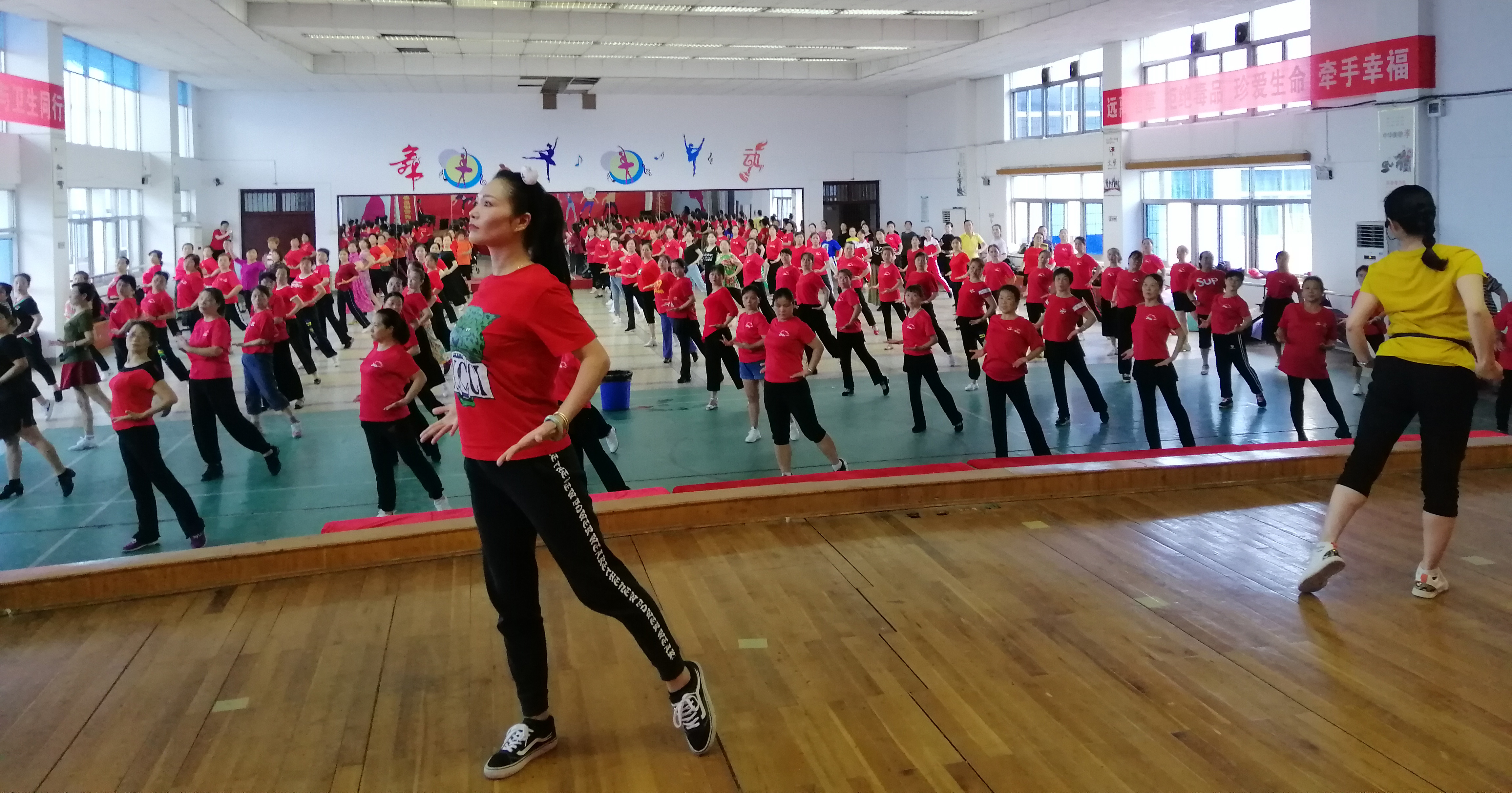 湘潭紧锣密鼓备战12月20日“创世界纪录百城同跳一支舞活动”