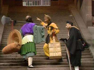 唐僧师徒四人在金平府观灯,唐僧师徒四人到金平府