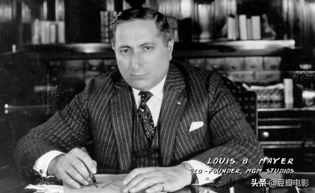 首位全裸出镜,这好莱坞*星艳**竟是wifi之母《*物尤**:海蒂·拉玛传》