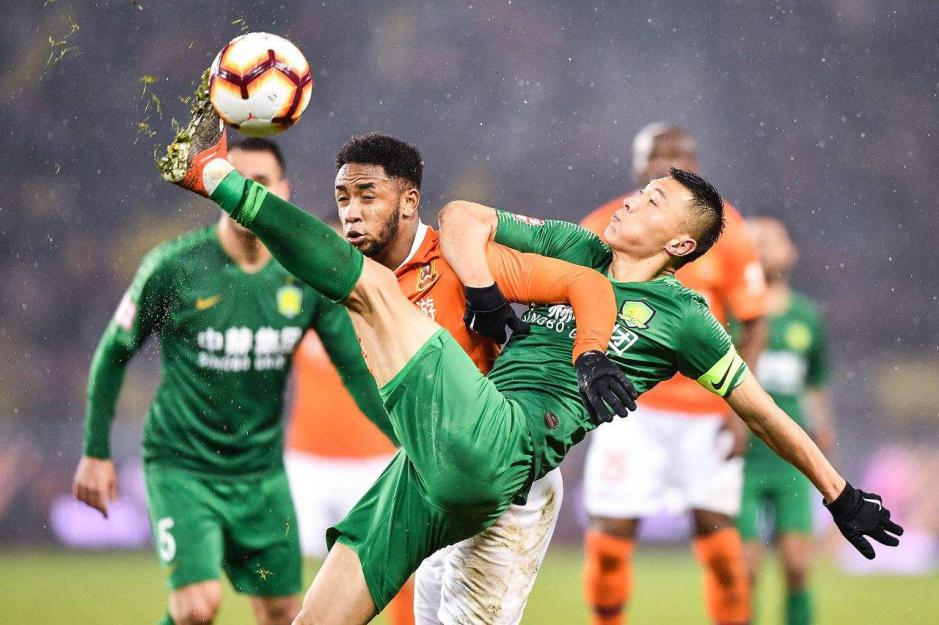 王刚于大宝葡超,国足武磊加盟西班牙人