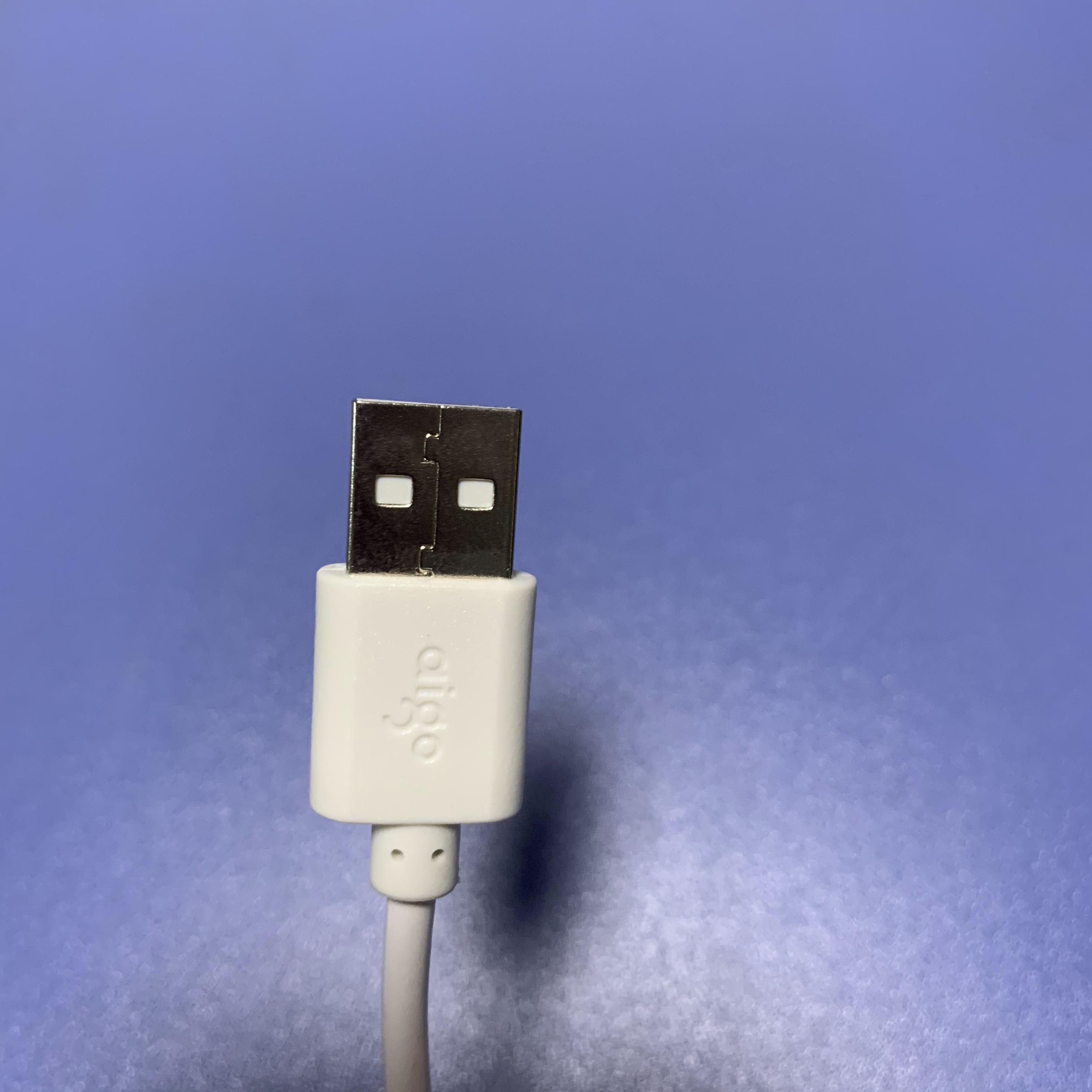 爱国者移动电源2018纪念版,爱国者10000毫安充电宝测评