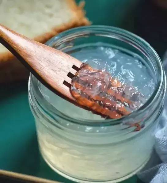 用什么水来炖燕窝比较好,为什么炖燕窝加冰糖