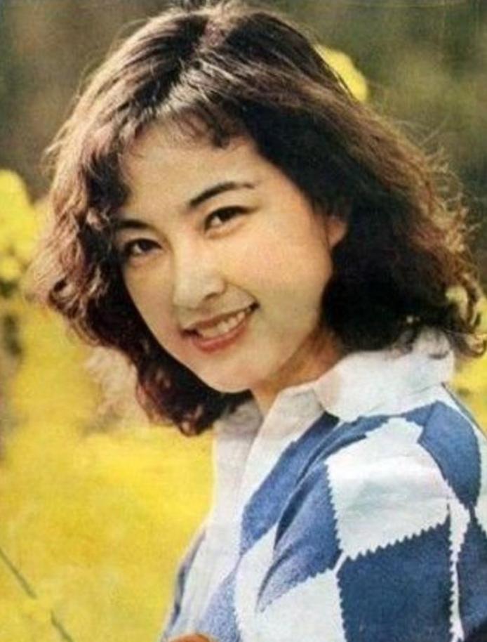 刘晓庆到底经历了几次婚姻,刘晓庆曾经历过4段婚姻