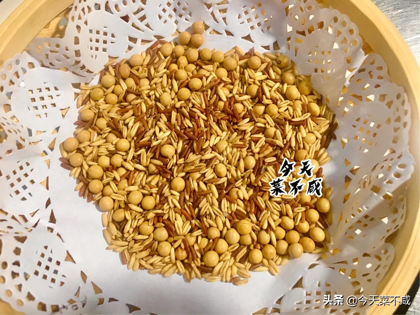 早餐豆浆加什么又营养又帮助消化,早餐豆浆全家最佳配方大全