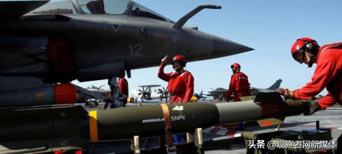 导弹带刀片,导弹带格栅舵吗